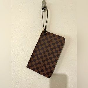 Louis Vuitton Neverfull MM Pouch Wristlet